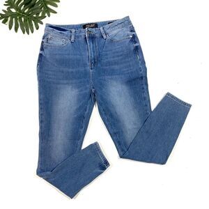 Judy Blue Skinny Fit Jeans